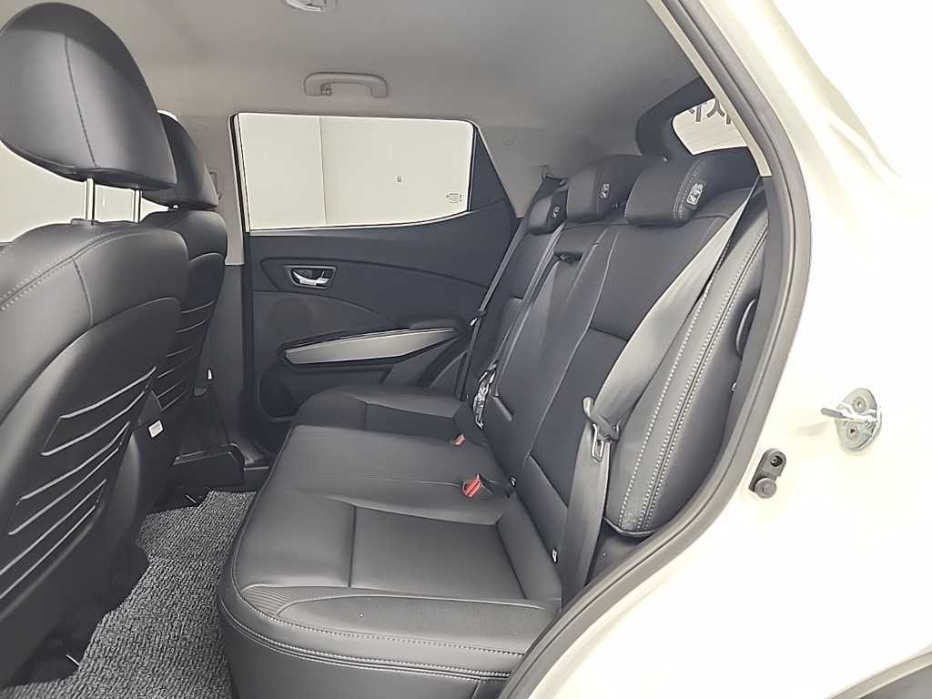 Ssangyong Tivoli - Vista 12