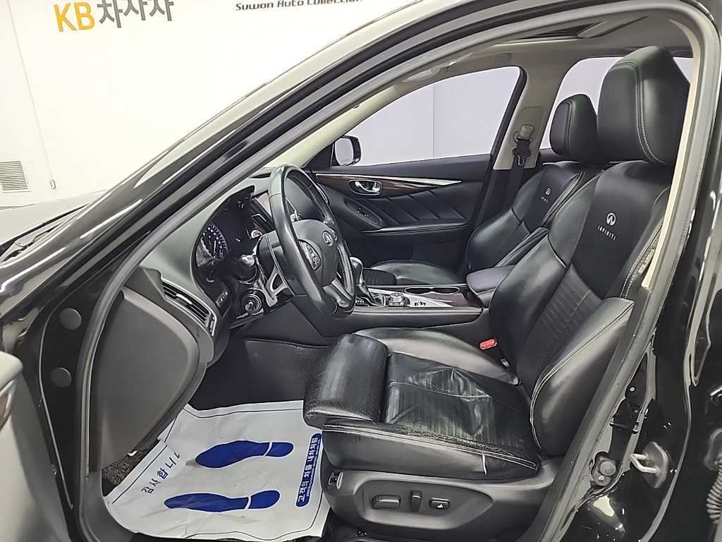 Infiniti Q - Vista 11