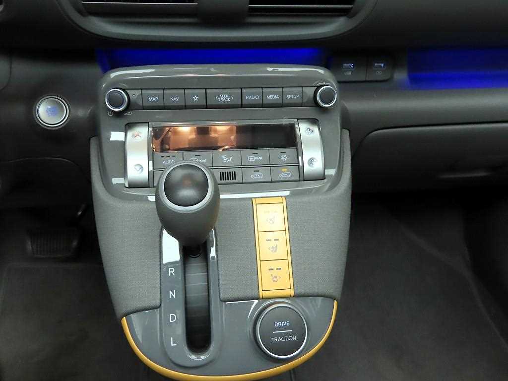 HYUNDAI Casper - Vista 9