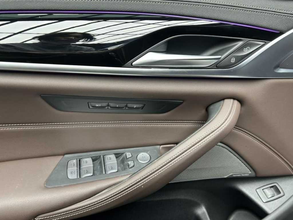 BMW 5 Series 2023 Negro - Importación desde Corea - HF Imports Iquique - Foto 14