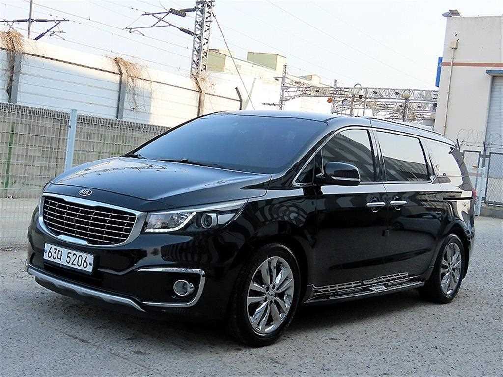 KIA Carnival - Vista 2