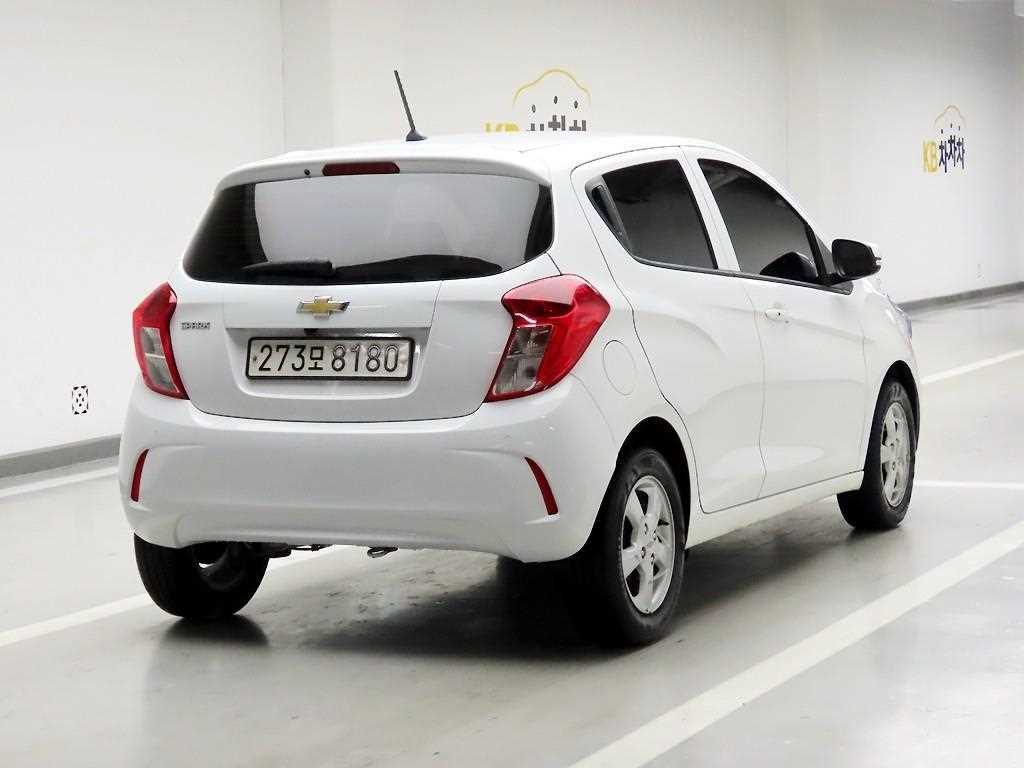 Chevrolet Spark - Vista 4