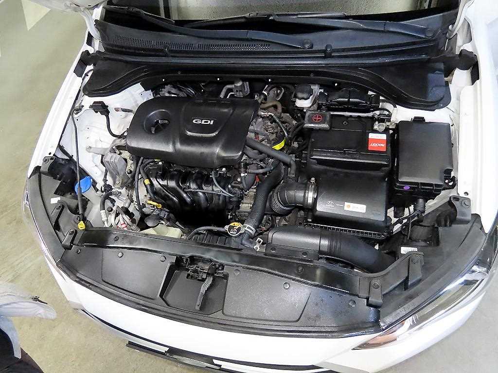 HYUNDAI Avante 2017 Blanco - Importación desde Corea - HF Imports Iquique - Foto 17