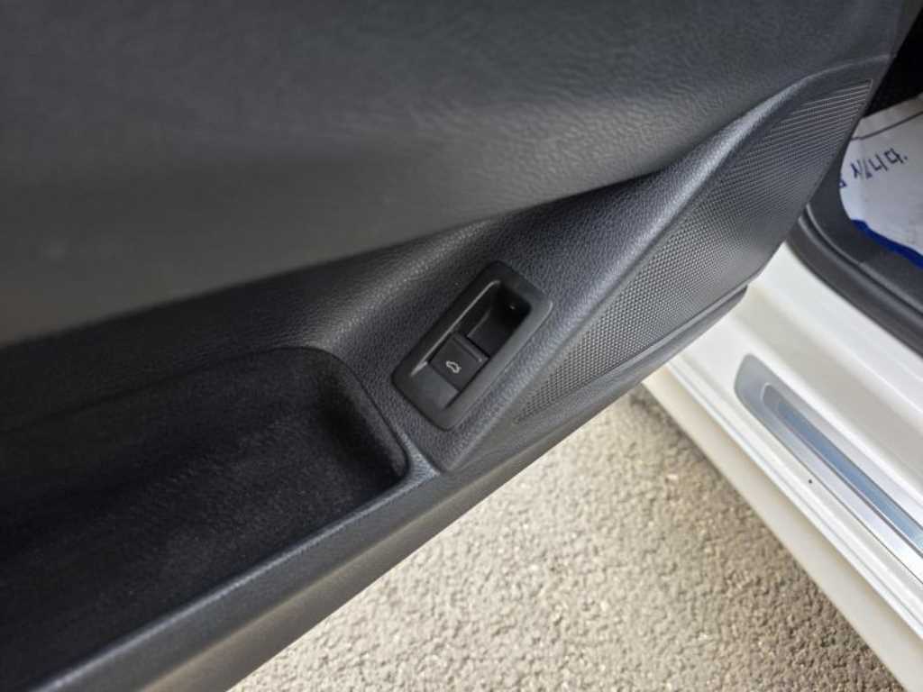 Volkswagen Scirocco - Vista 6