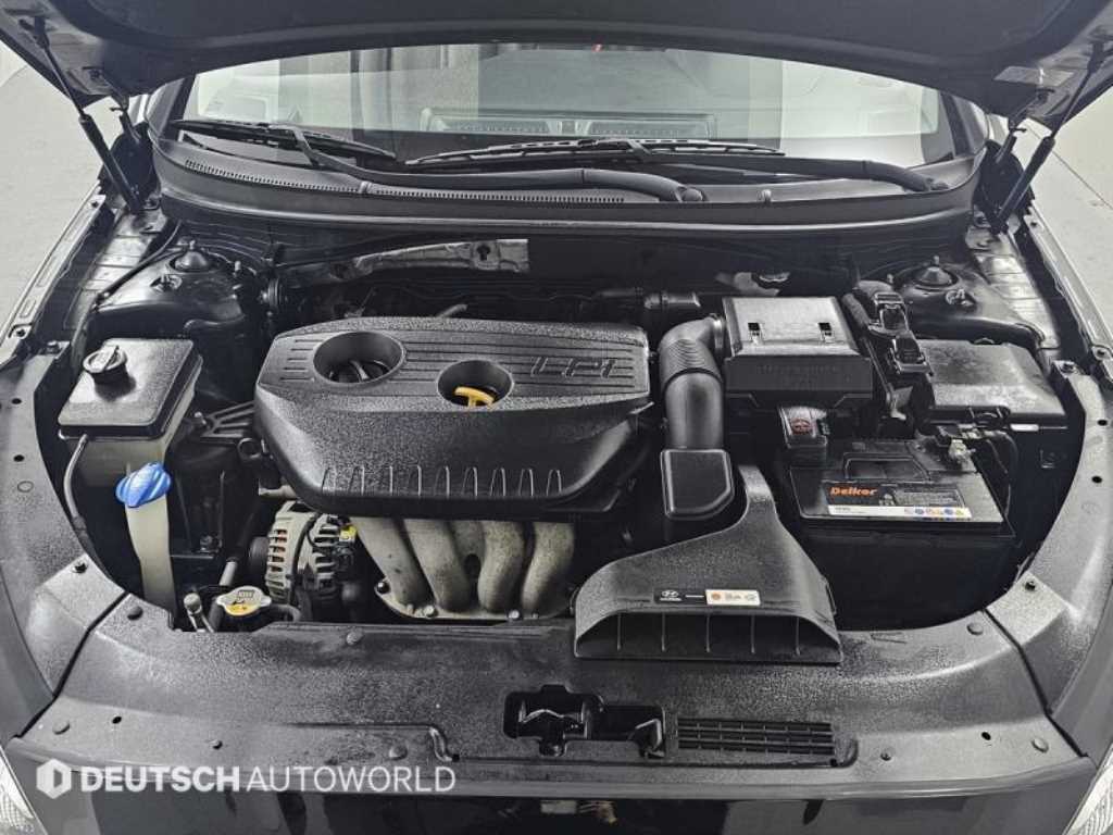 HYUNDAI Sonata - Vista 6