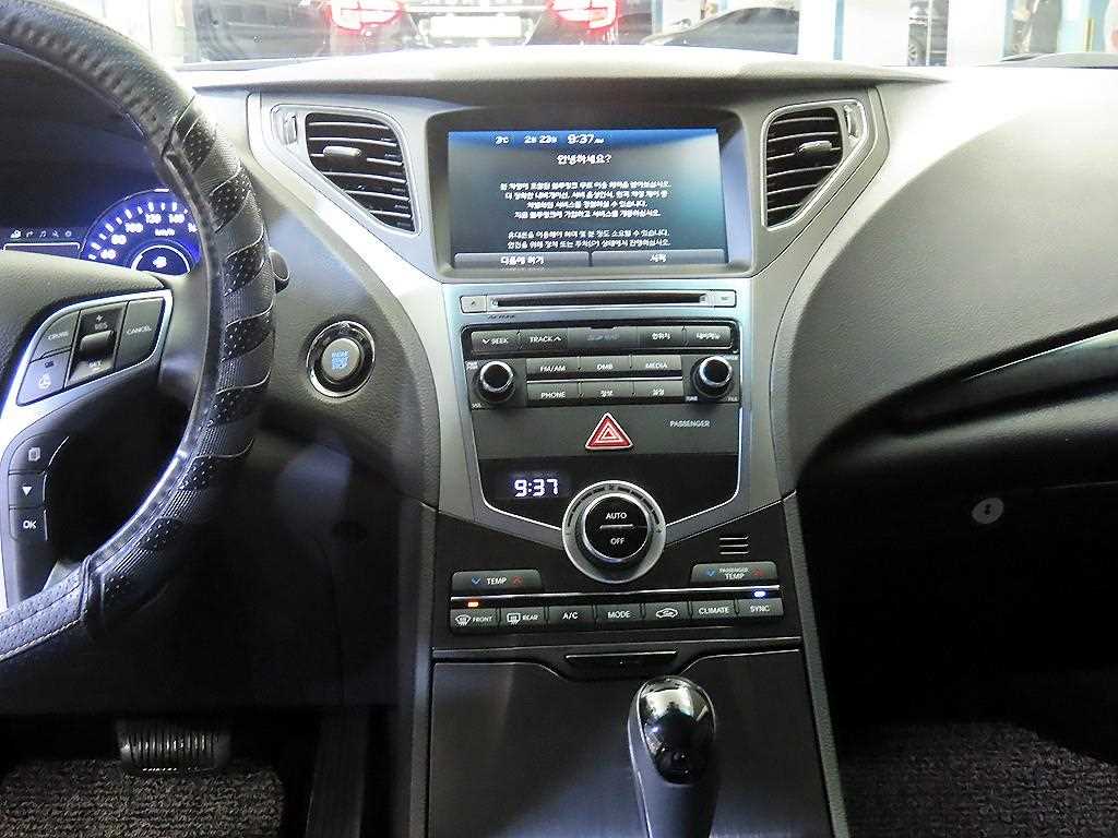 HYUNDAI Grandeur - Vista 11