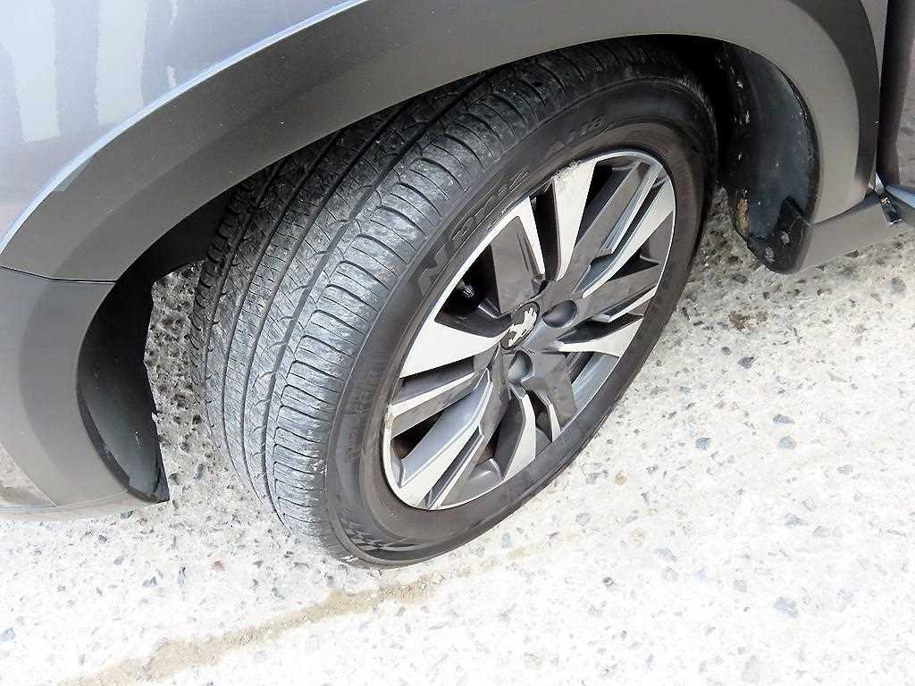 Peugeot 2008 2017 Gris - Importación desde Corea - HF Imports Iquique - Foto 20