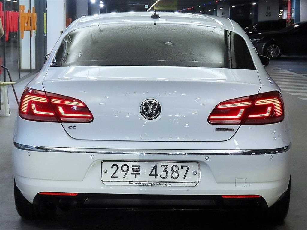 Volkswagen CC - Vista 5
