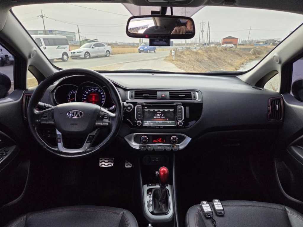 KIA Pride 2015 - Importación desde Corea - HF Imports Iquique - Foto 16