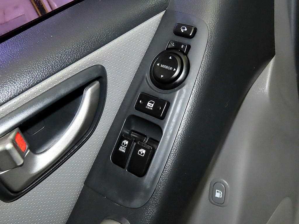 HYUNDAI Starex - Vista 12