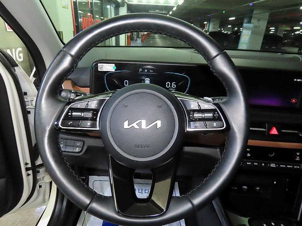 KIA Seltos - Vista 8