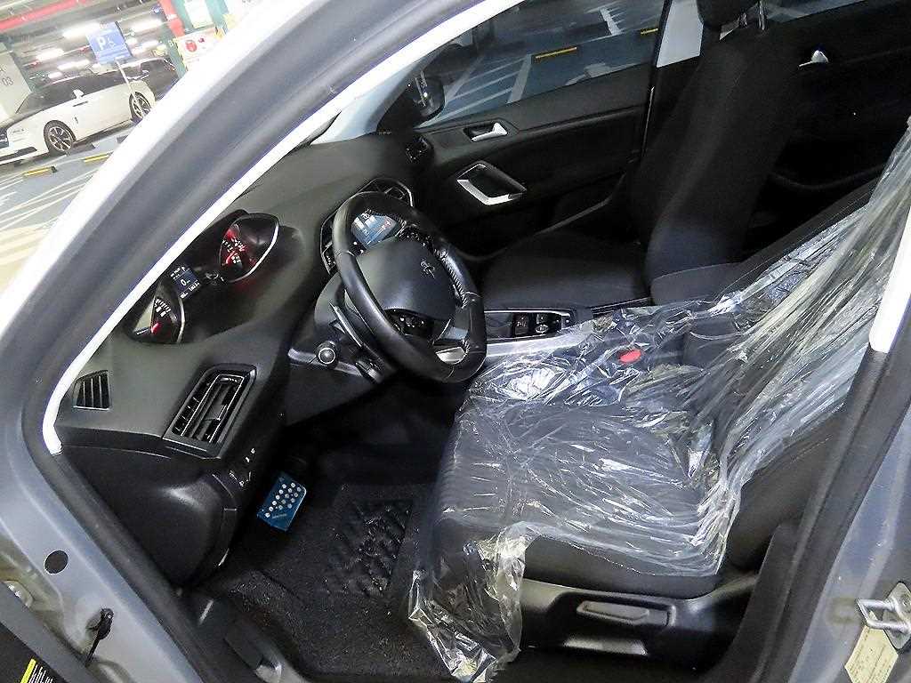 Peugeot 308 - Vista 6