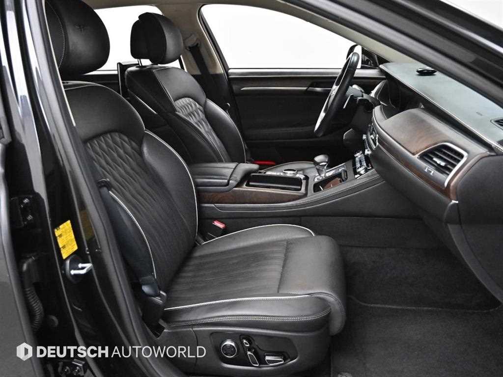 Genesis G90 - Vista 10