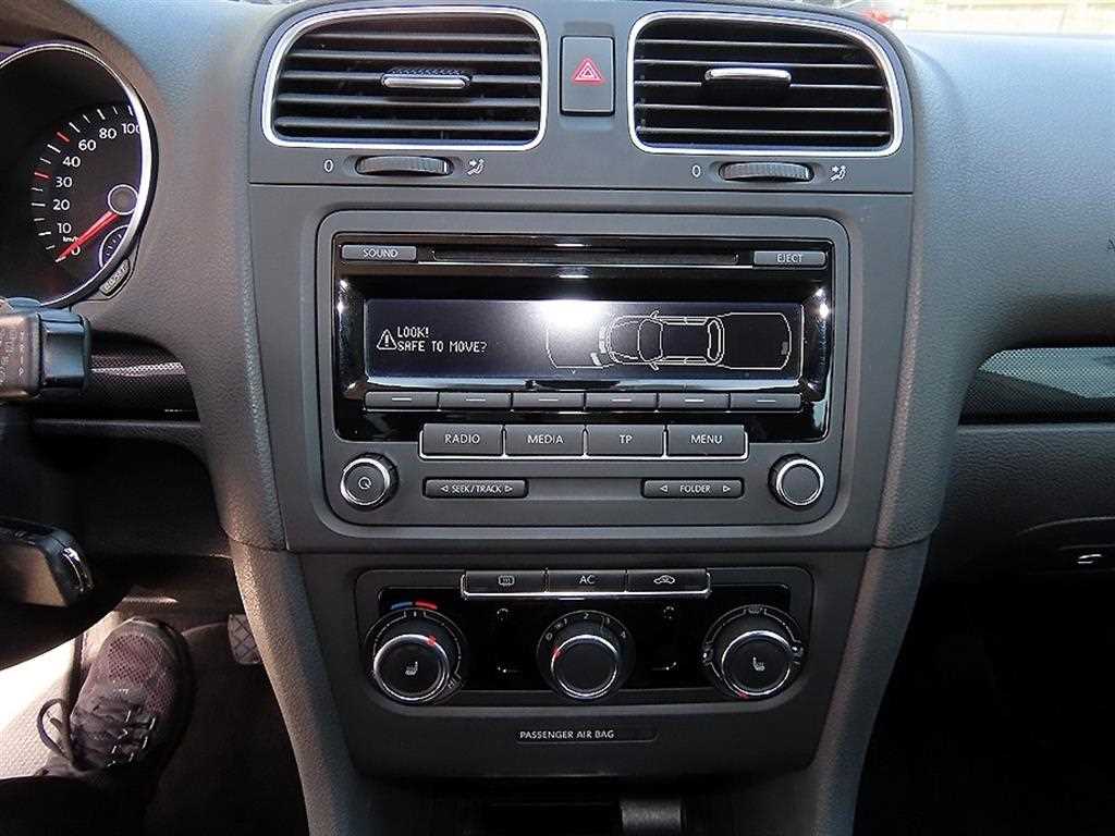 Volkswagen Golf 2012 Blanco - Importación desde Corea - HF Imports Iquique - Foto 13