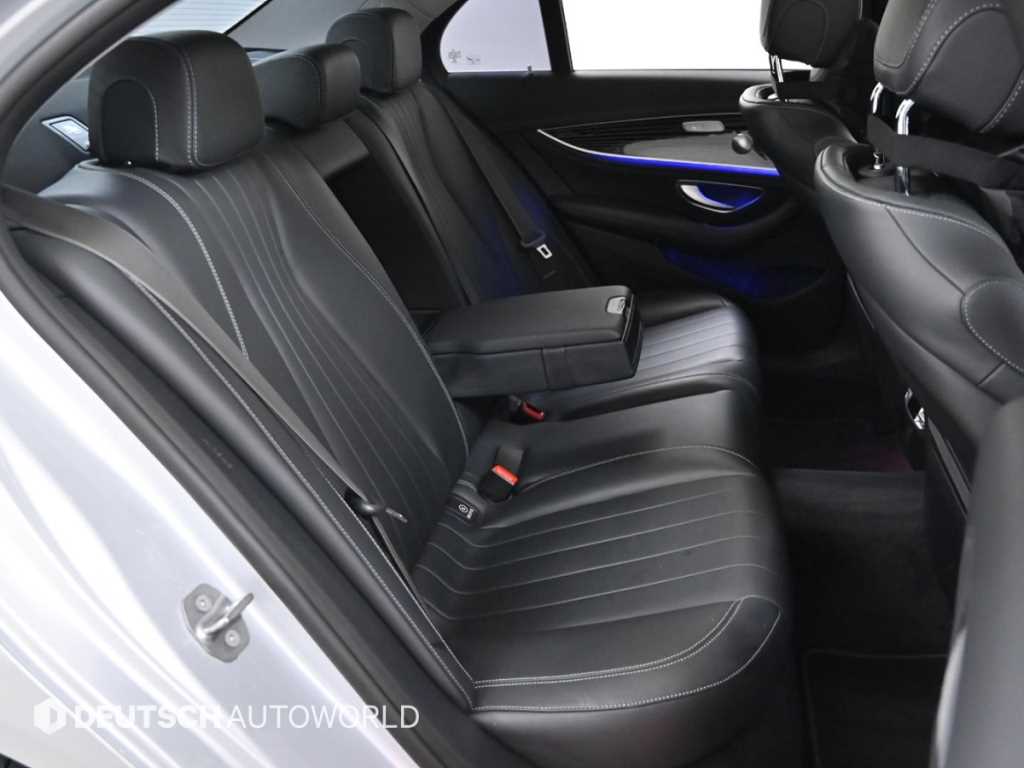 Mercedes Benz E class - Vista 12