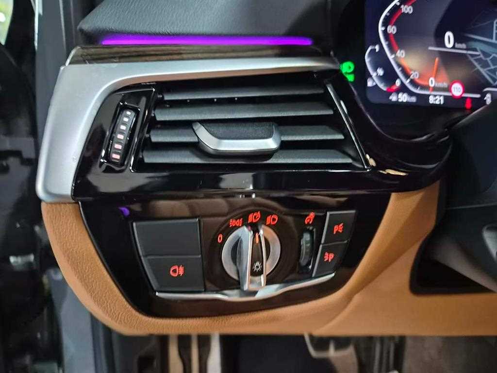 BMW 5 Series 2022 Gris - Importación desde Corea - HF Imports Iquique - Foto 13