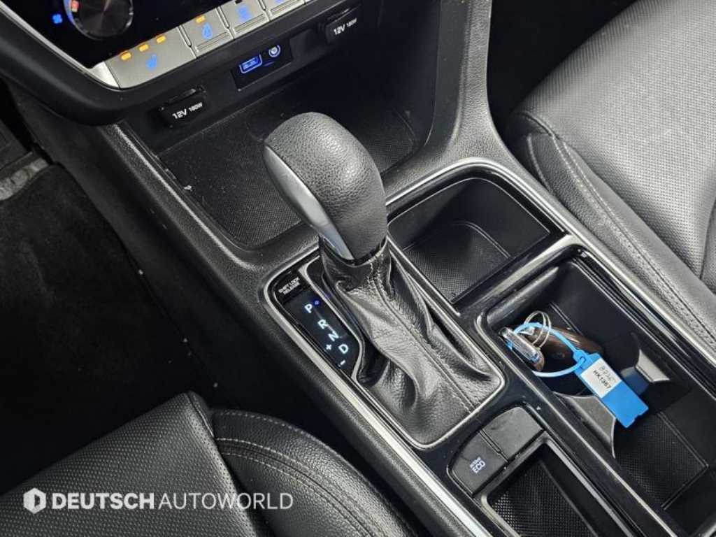 HYUNDAI Sonata - Vista 9