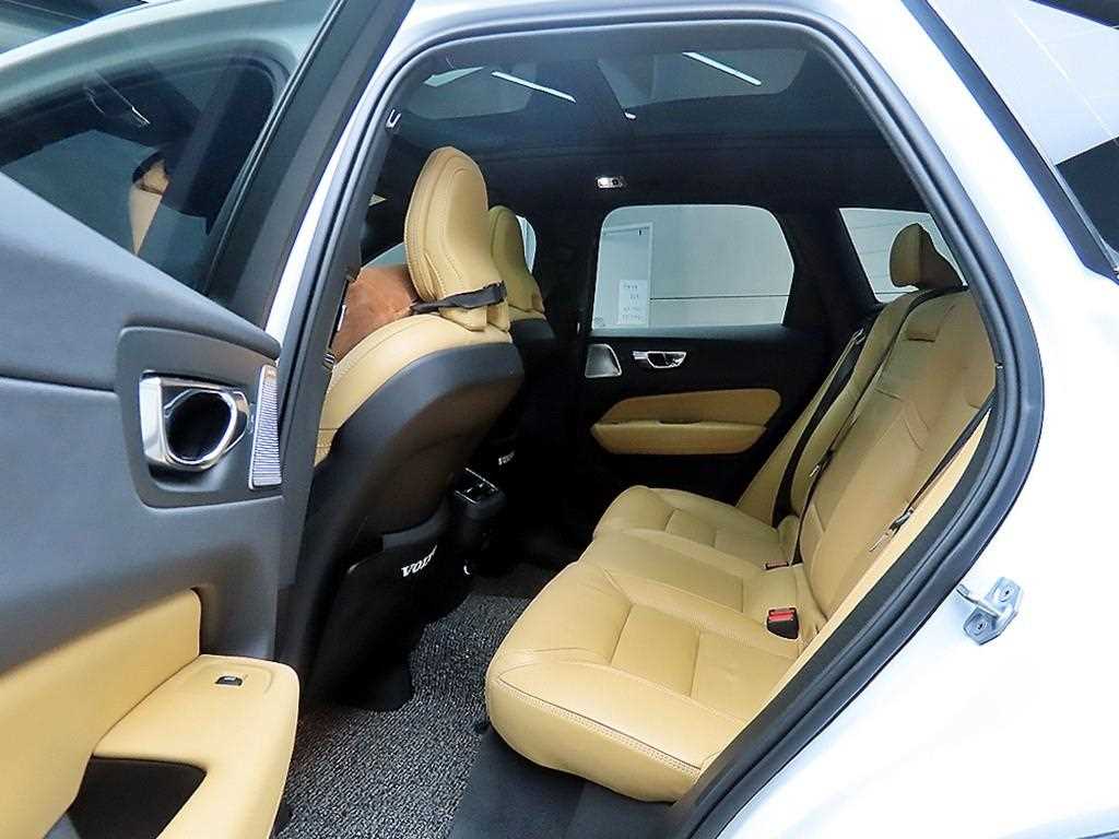 Volvo XC60 - Vista 6