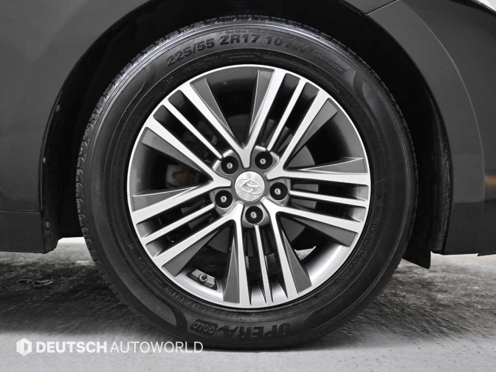 HYUNDAI Grandeur - Vista 5