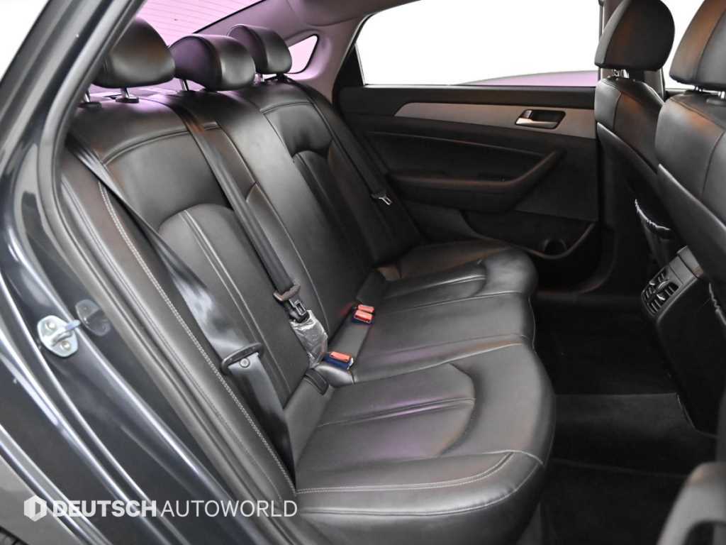 HYUNDAI Sonata - Vista 12