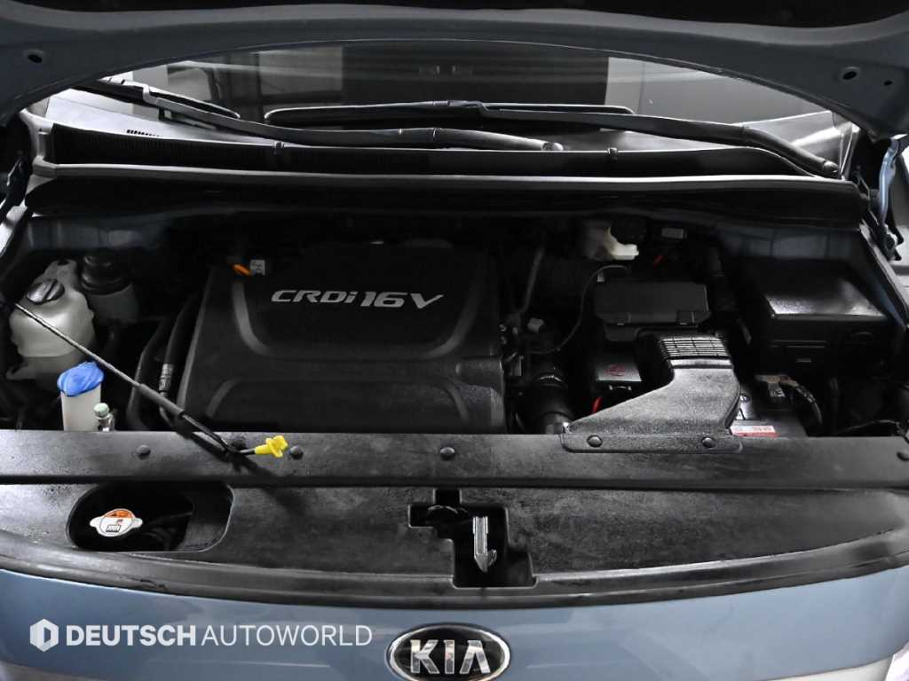 KIA Carnival - Vista 6