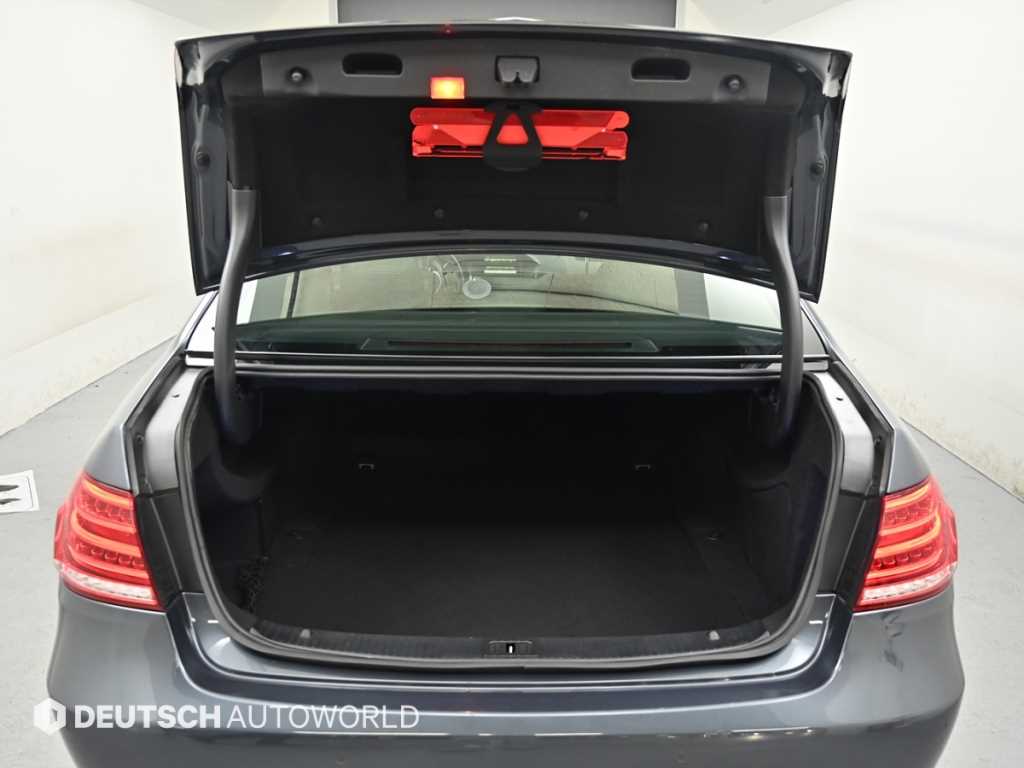 Mercedes Benz E class 2014 Gris - Importación desde Corea - HF Imports Iquique - Foto 20