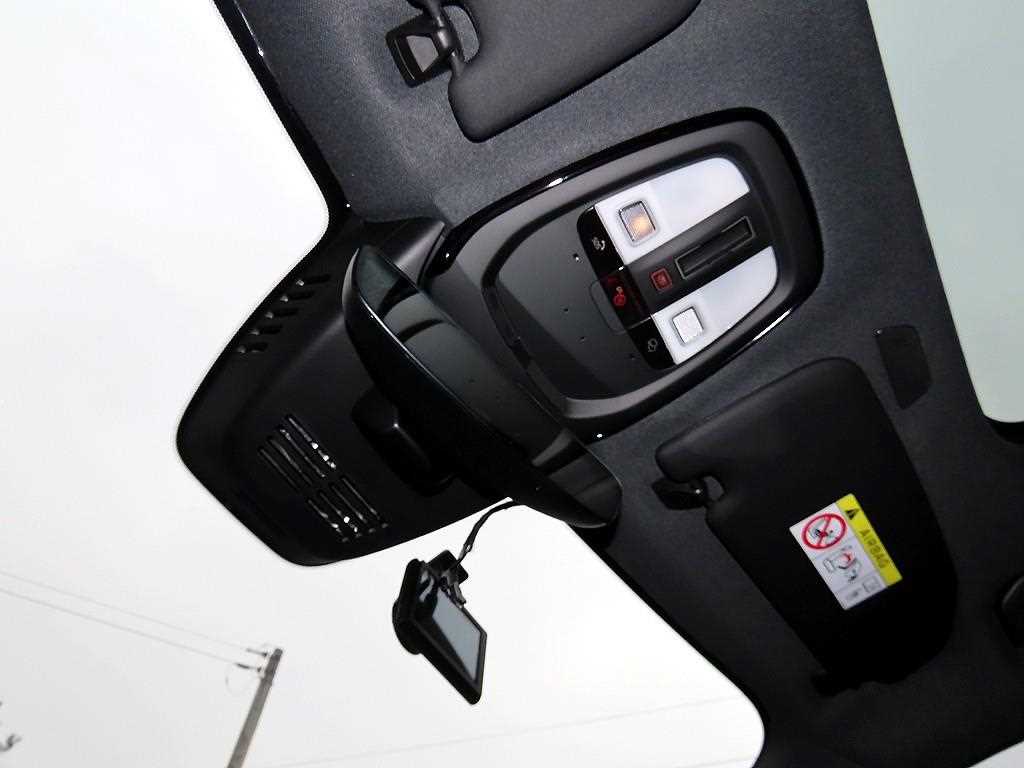 Volvo XC40 2024 Blanco - Importación desde Corea - HF Imports Iquique - Foto 14