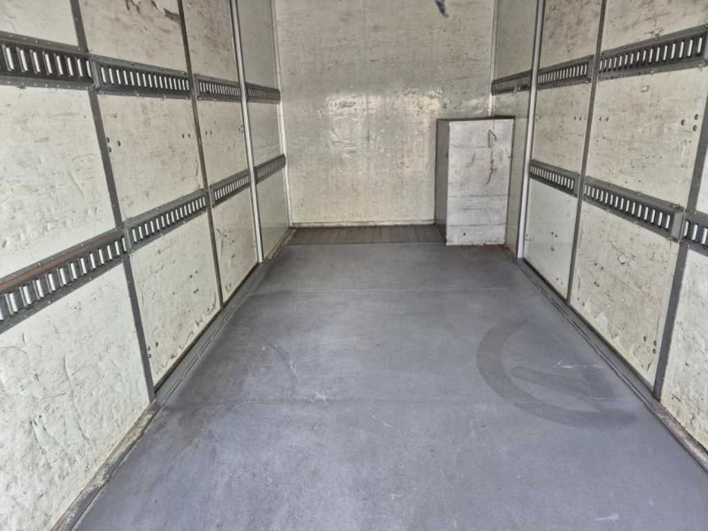 medium and large cargo truck - Vista 12