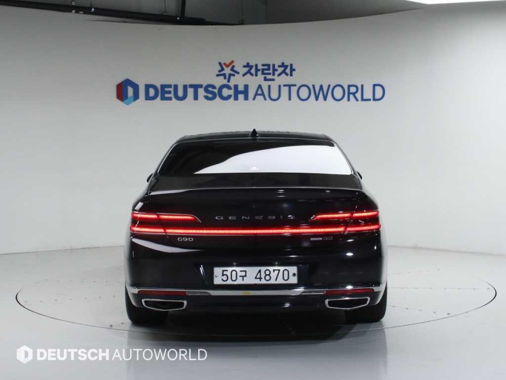 Genesis G90 - Vista 4