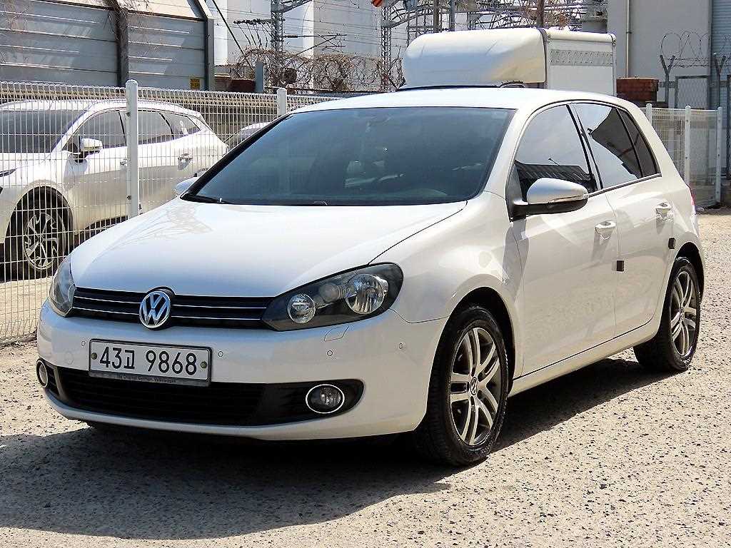 Volkswagen Golf - Vista 2