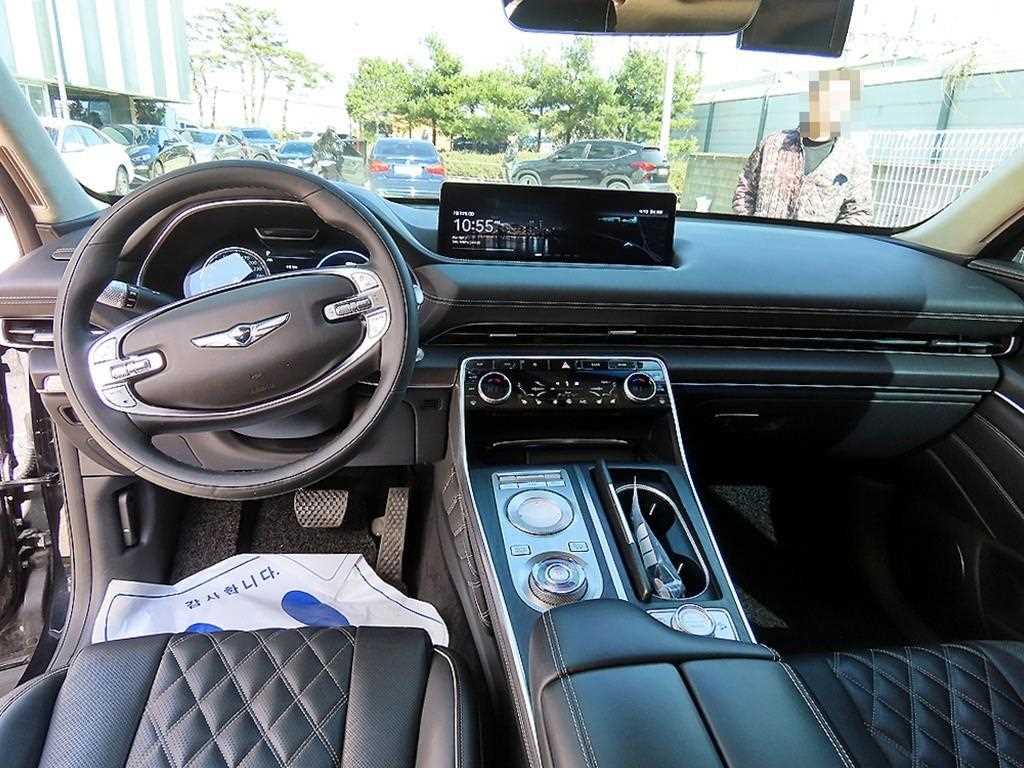 Genesis GV80 - Vista 7