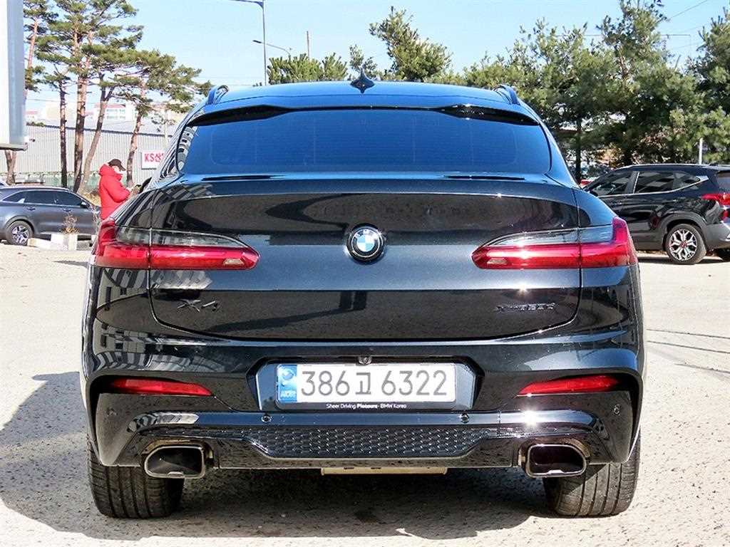 BMW X4 - Vista 4