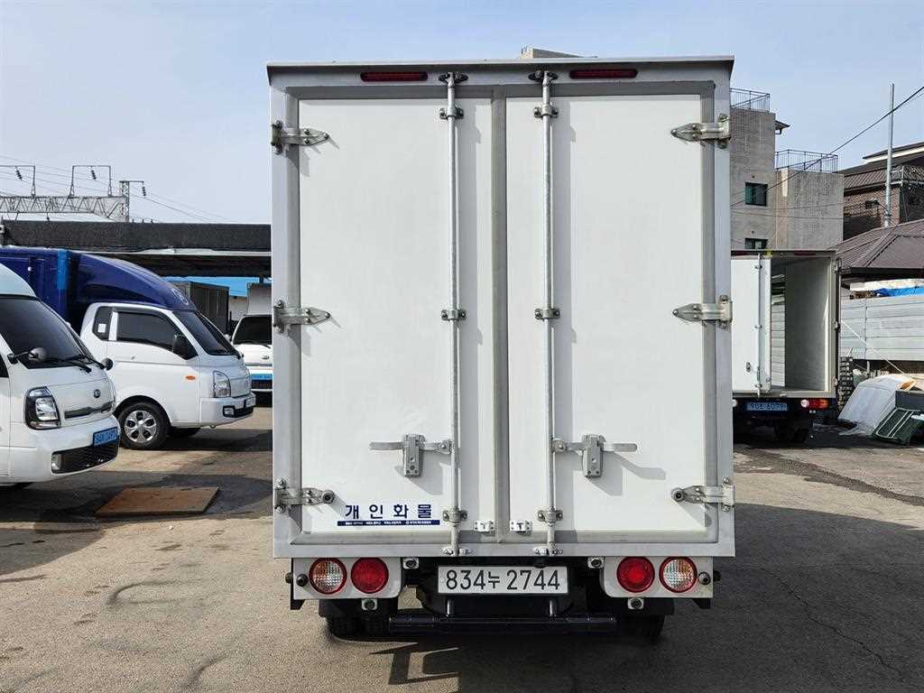 Small Truck Normal Box(High Deck) 2024 Blanco - Importación desde Corea - HF Imports Iquique - Foto 17