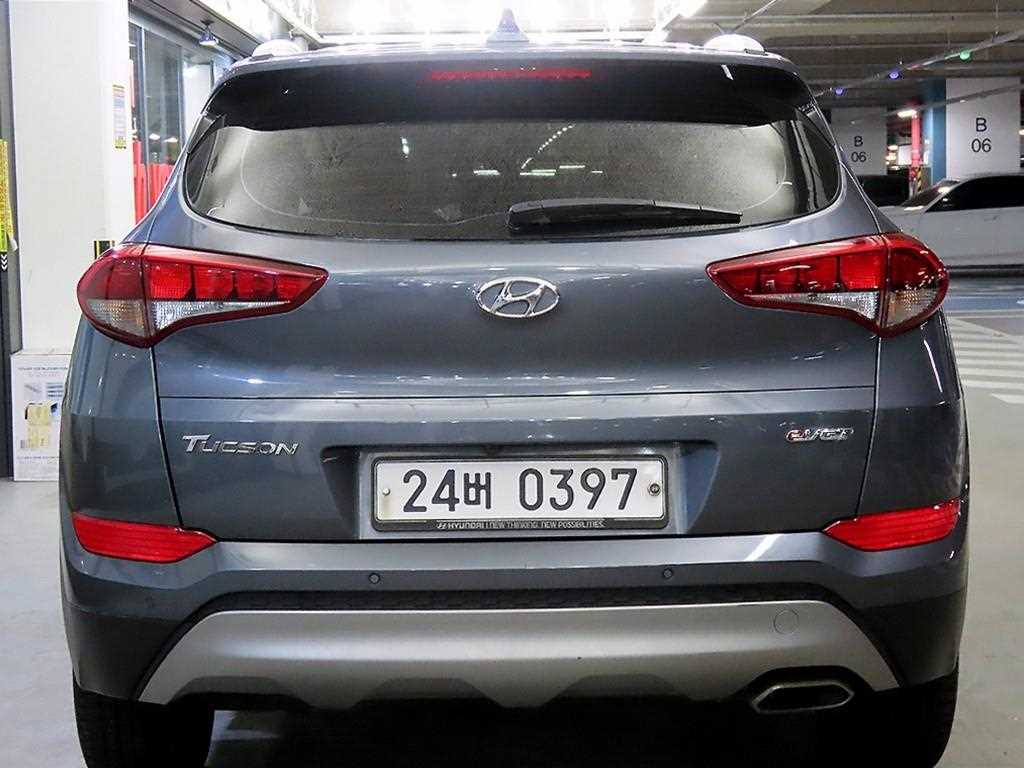 HYUNDAI Tucson - Vista 5