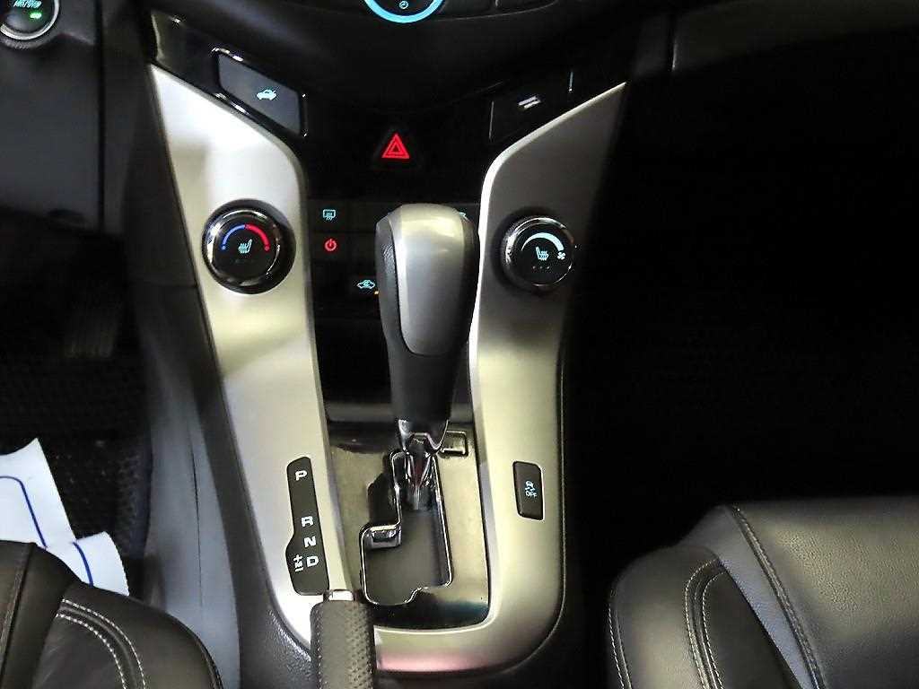 Chevrolet Cruise - Vista 12