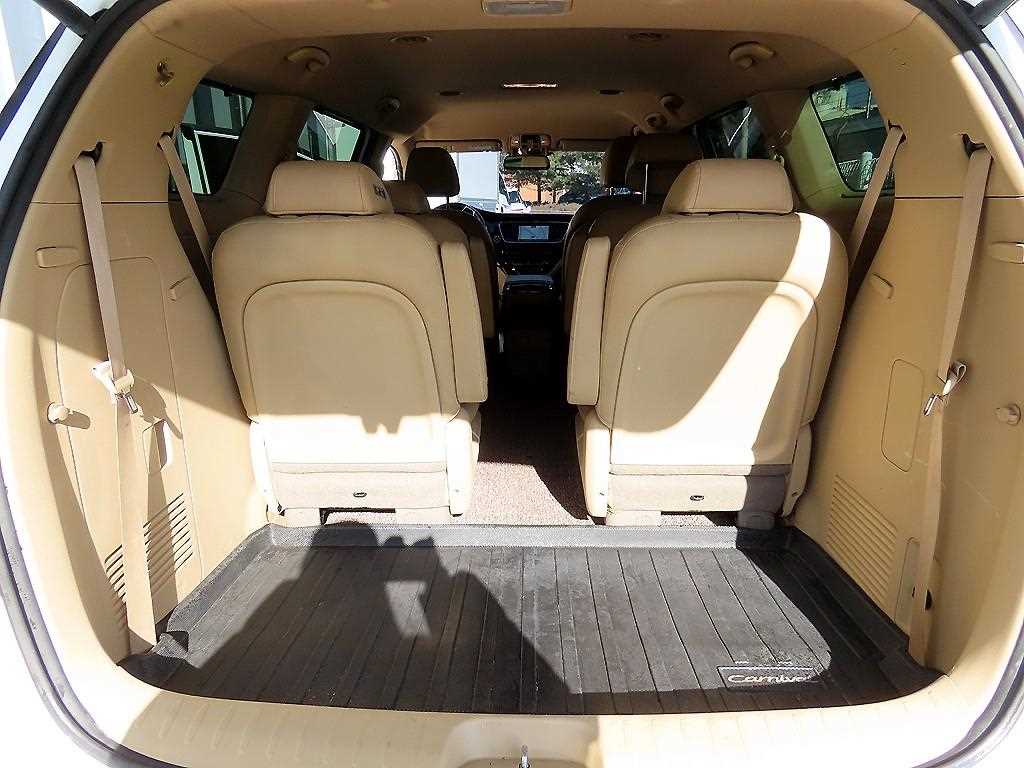 KIA Carnival 2019 Blanco - Importación desde Corea - HF Imports Iquique - Foto 17