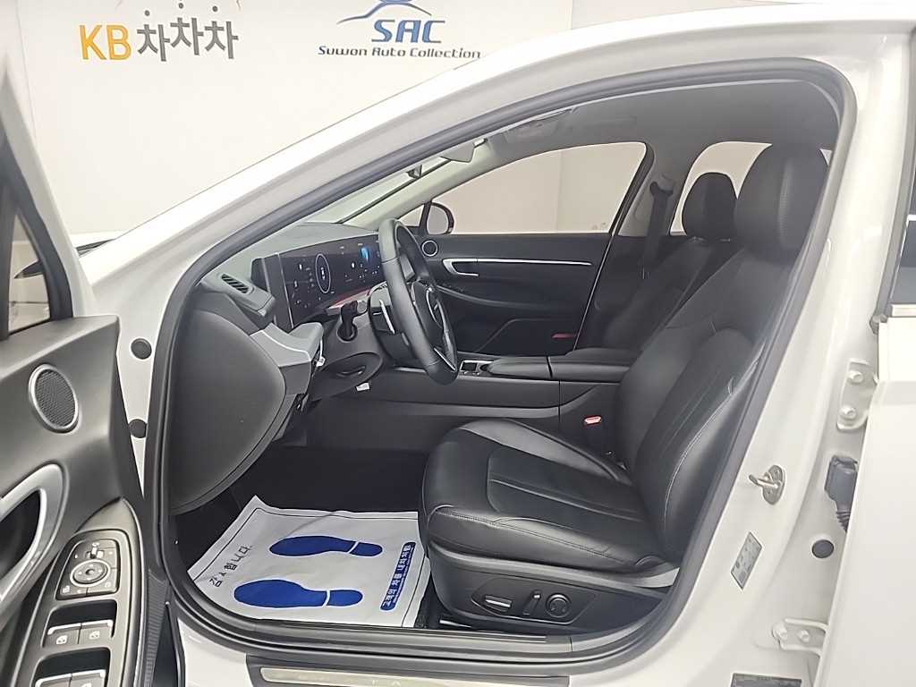 HYUNDAI Sonata - Vista 11