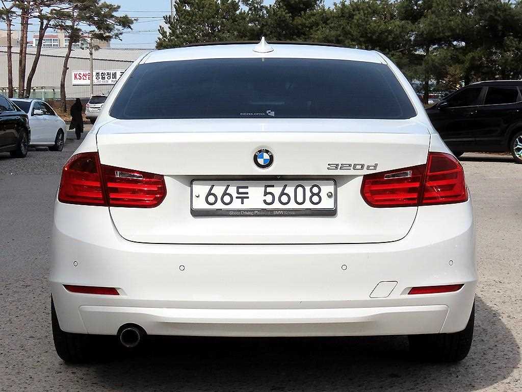 BMW 3 series - Vista 4