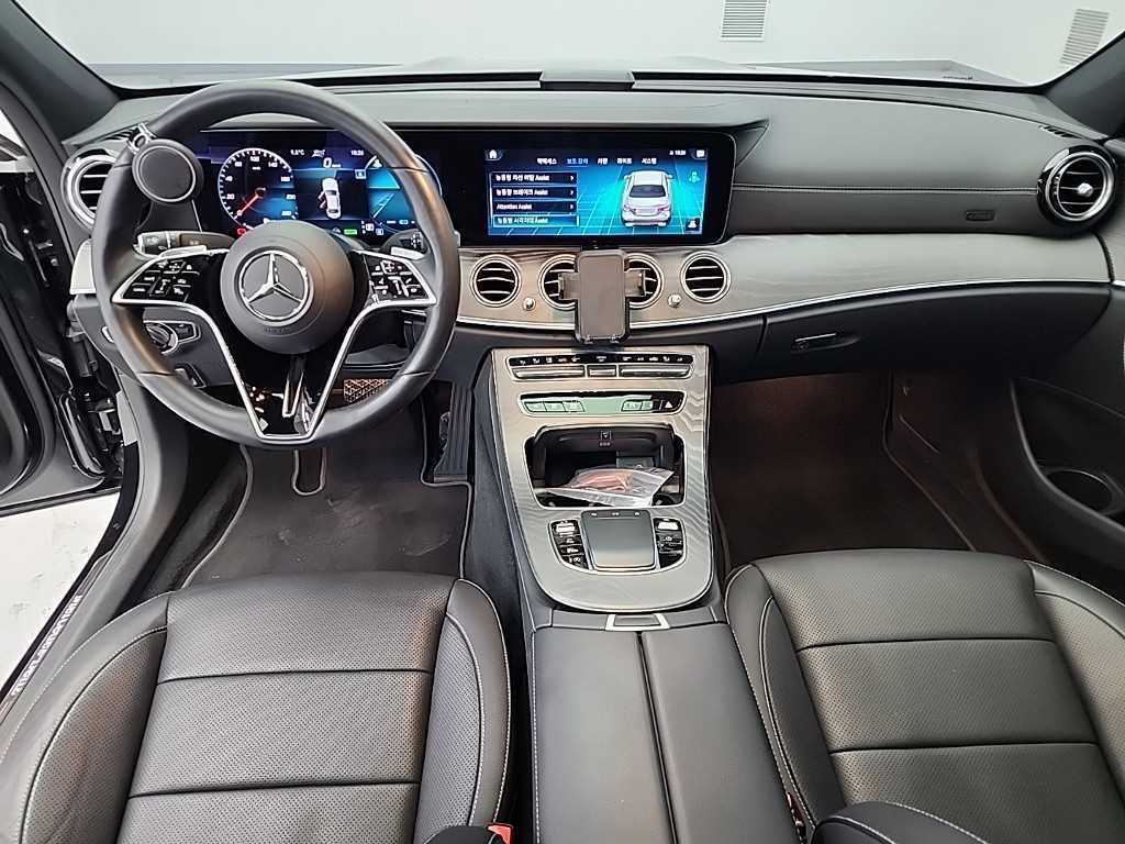 Mercedes Benz E class - Vista 7