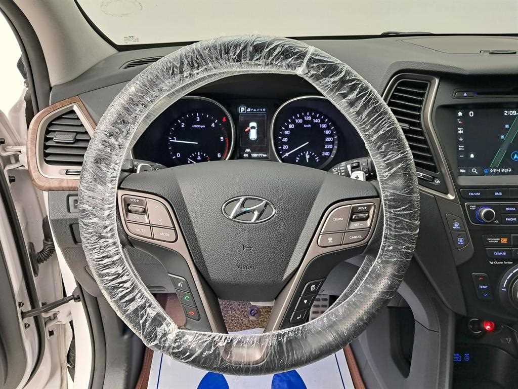 HYUNDAI Santa Fe - Vista 7