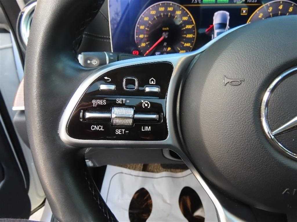 Mercedes Benz E class - Vista 11