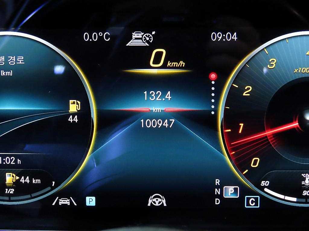 Mercedes Benz E class - Vista 9