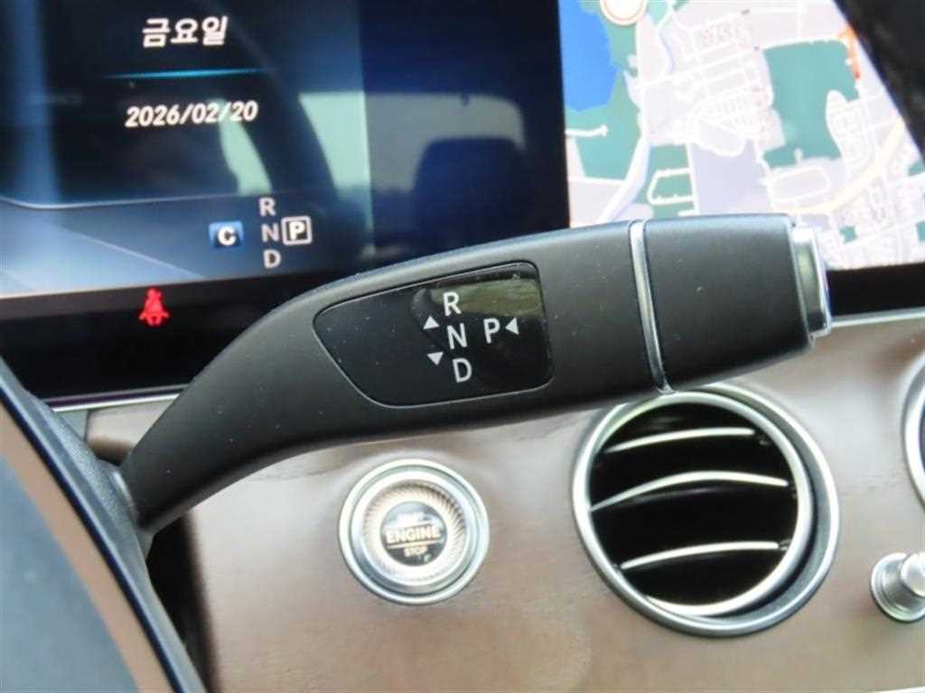 Mercedes Benz E class - Vista 6