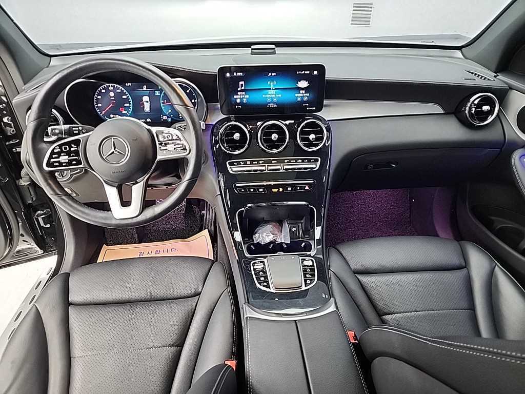 Mercedes Benz GLC Class - Vista 7