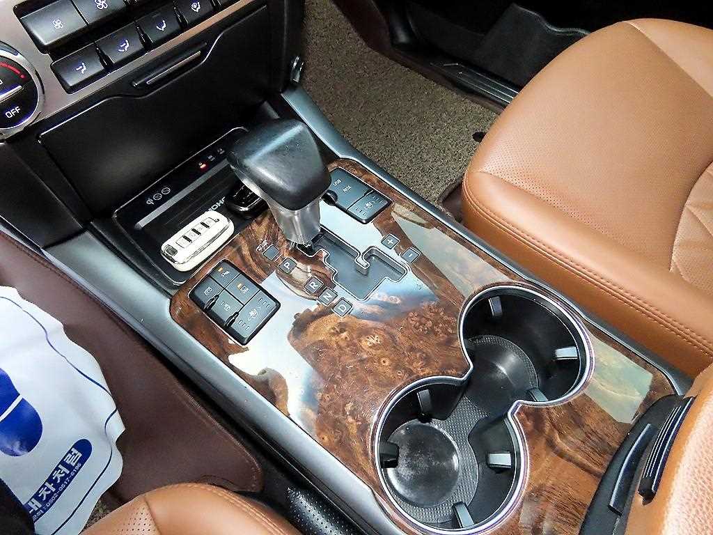 KIA Mohave - Vista 10