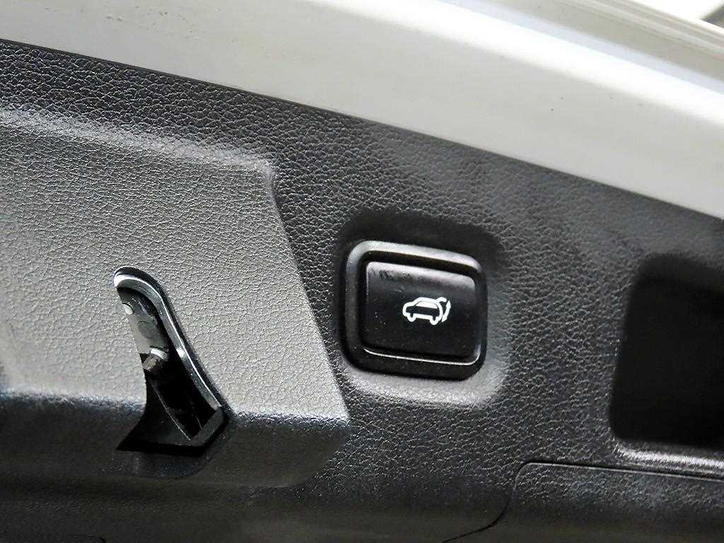 HYUNDAI Santa Fe 2023 Blanco - Importación desde Corea - HF Imports Iquique - Foto 16