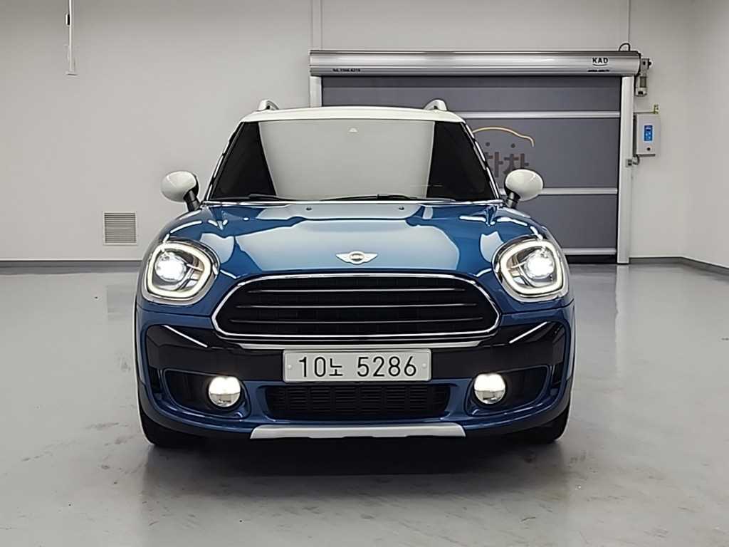 Mini Countryman - Vista 4