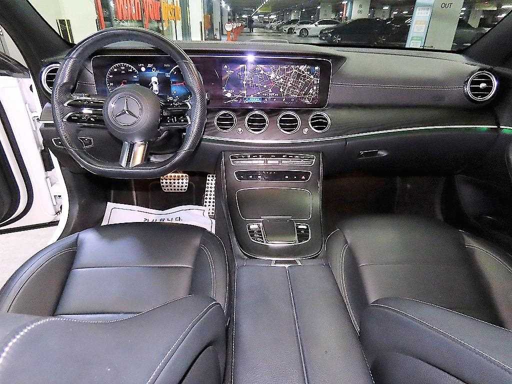 Mercedes Benz E class - Vista 10