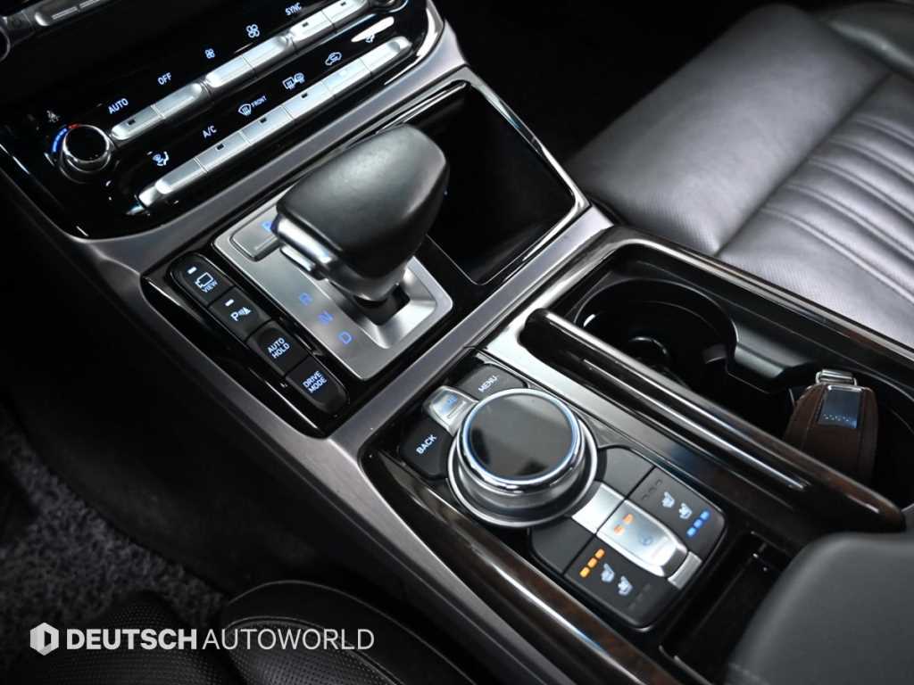 Genesis EQ900 - Vista 9