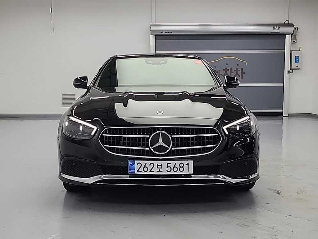 Mercedes Benz E class - Vista 2